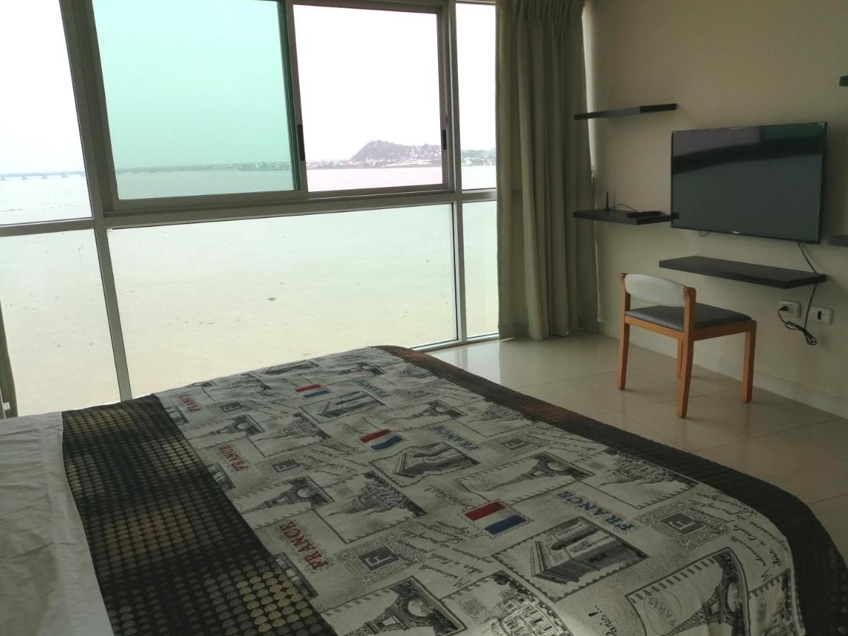 Puerto Santa Ana Suites Guayaquil Esterno foto