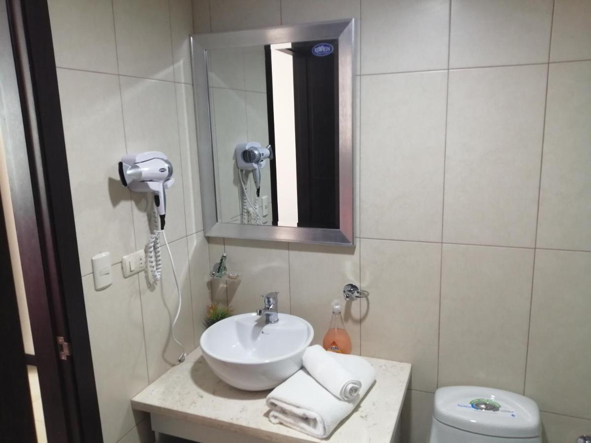 Puerto Santa Ana Suites Guayaquil Esterno foto