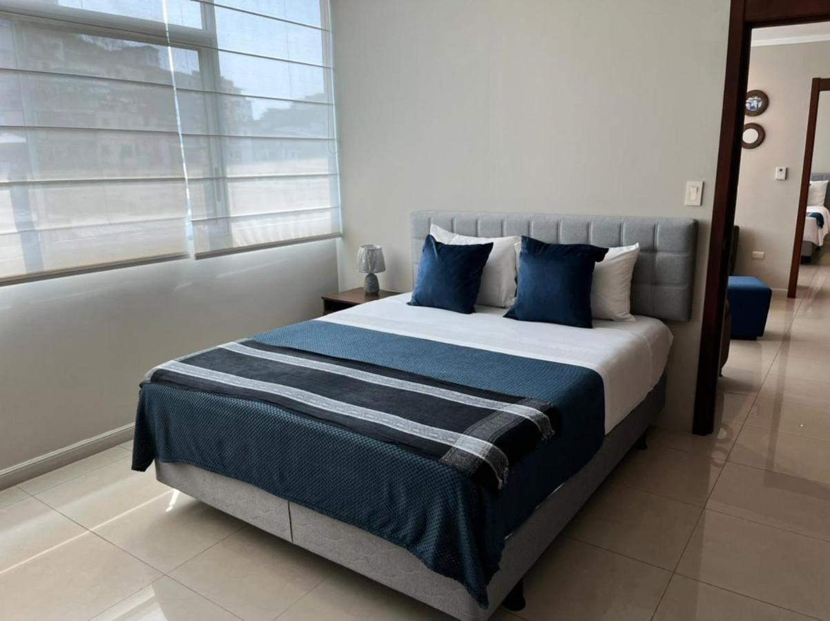 Puerto Santa Ana Suites Guayaquil Esterno foto