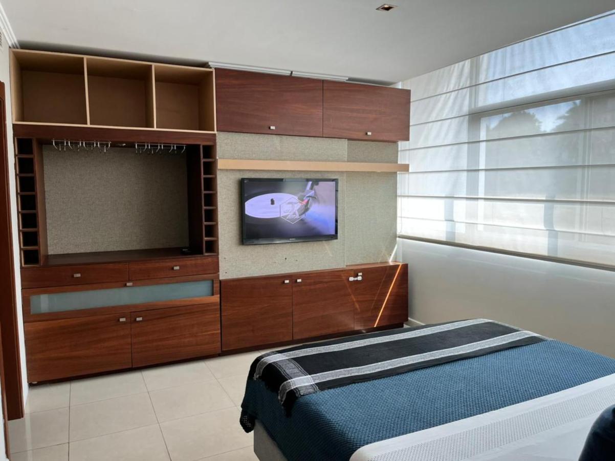 Puerto Santa Ana Suites Guayaquil Esterno foto