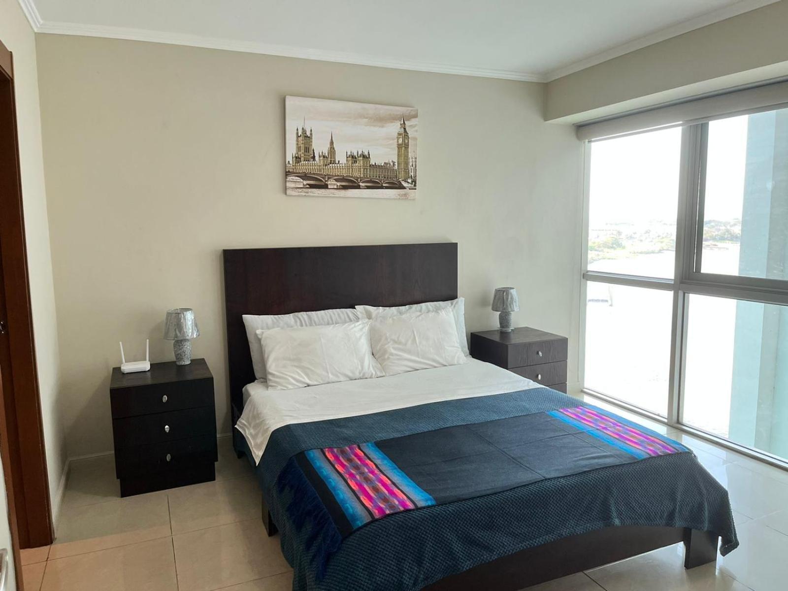 Puerto Santa Ana Suites Guayaquil Esterno foto
