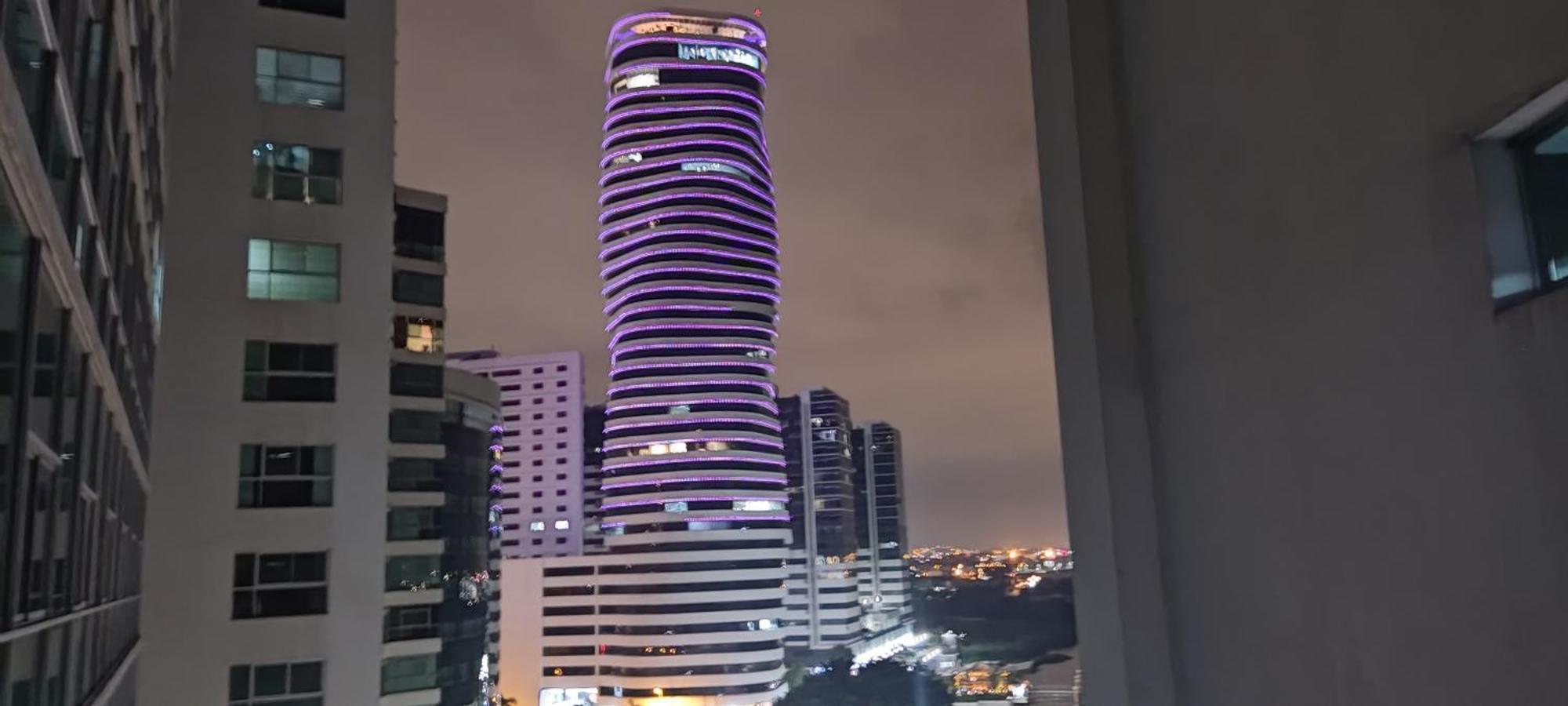 Puerto Santa Ana Suites Guayaquil Esterno foto
