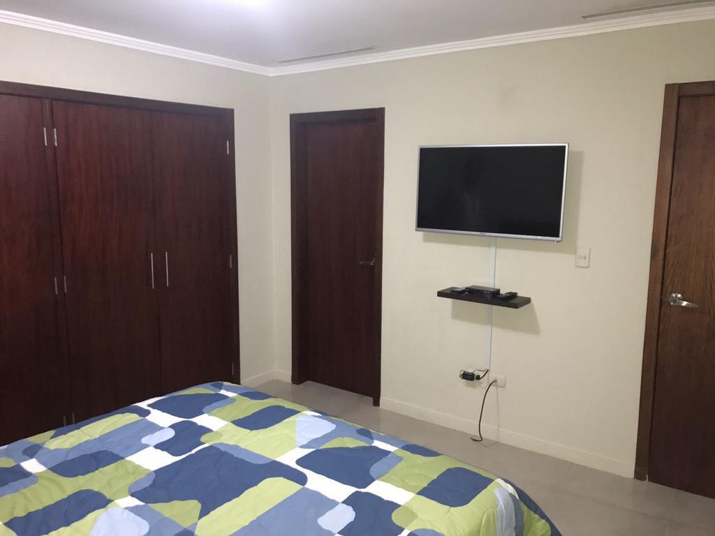 Puerto Santa Ana Suites Guayaquil Esterno foto