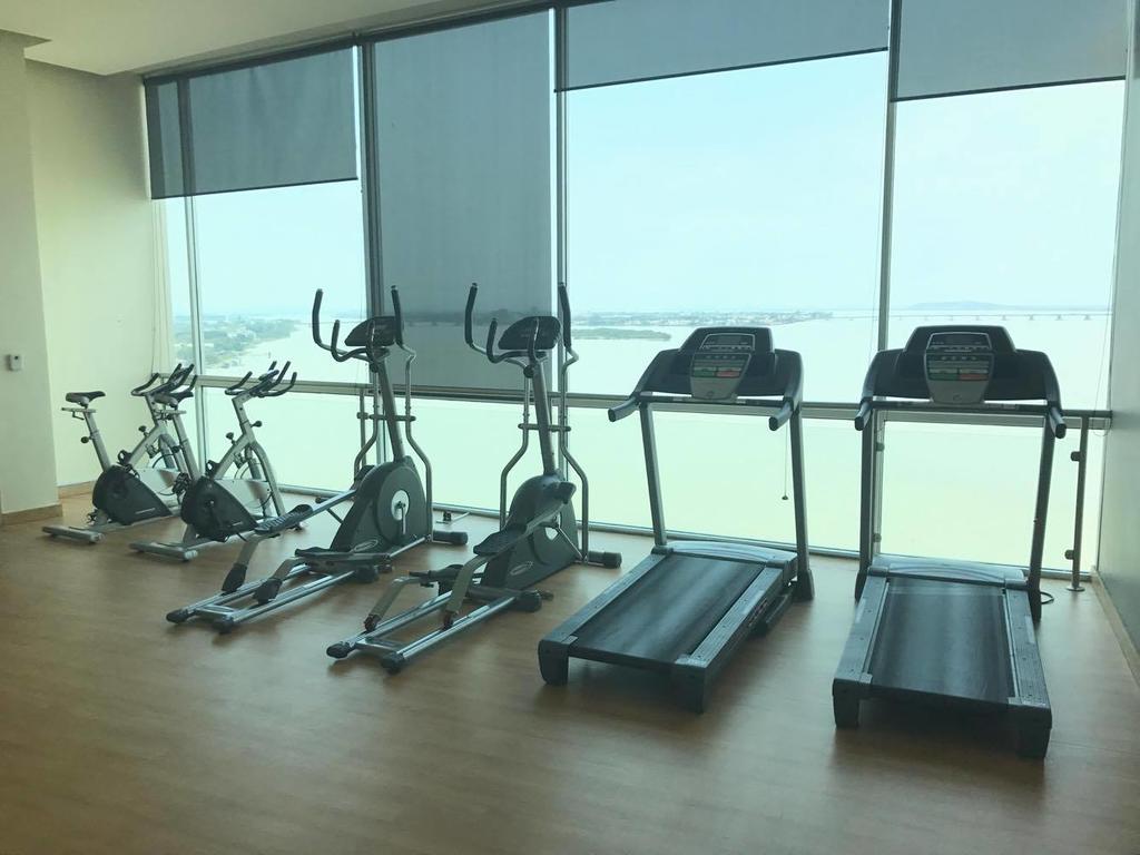Puerto Santa Ana Suites Guayaquil Esterno foto
