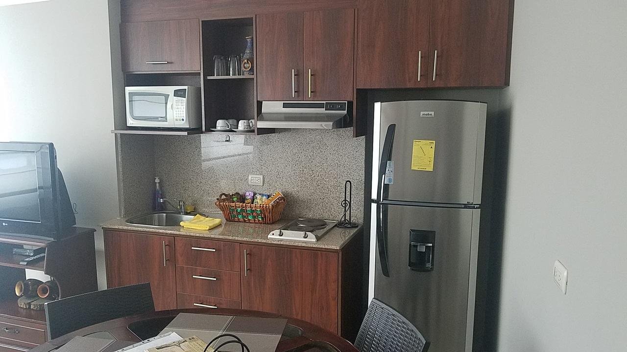 Puerto Santa Ana Suites Guayaquil Esterno foto